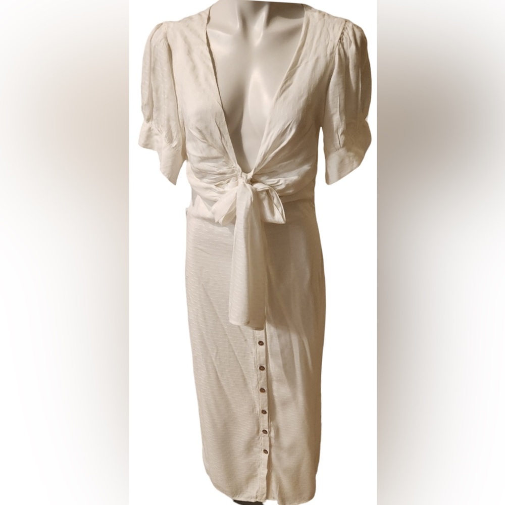 Elegant Off White Maxi Dress by Malibu Bum - Large